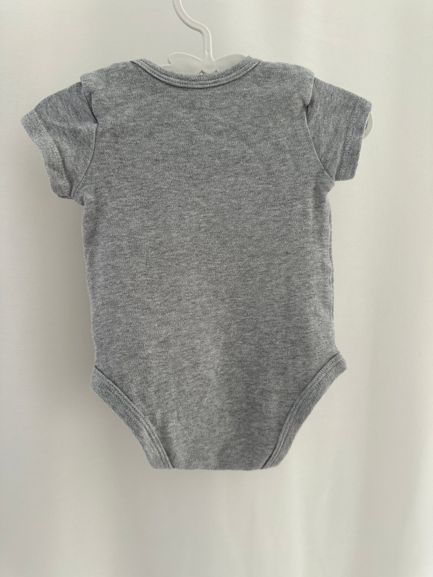 Kurzarm Body "My home is my castle" Gr. 68 | Secondhand | MiniMoments