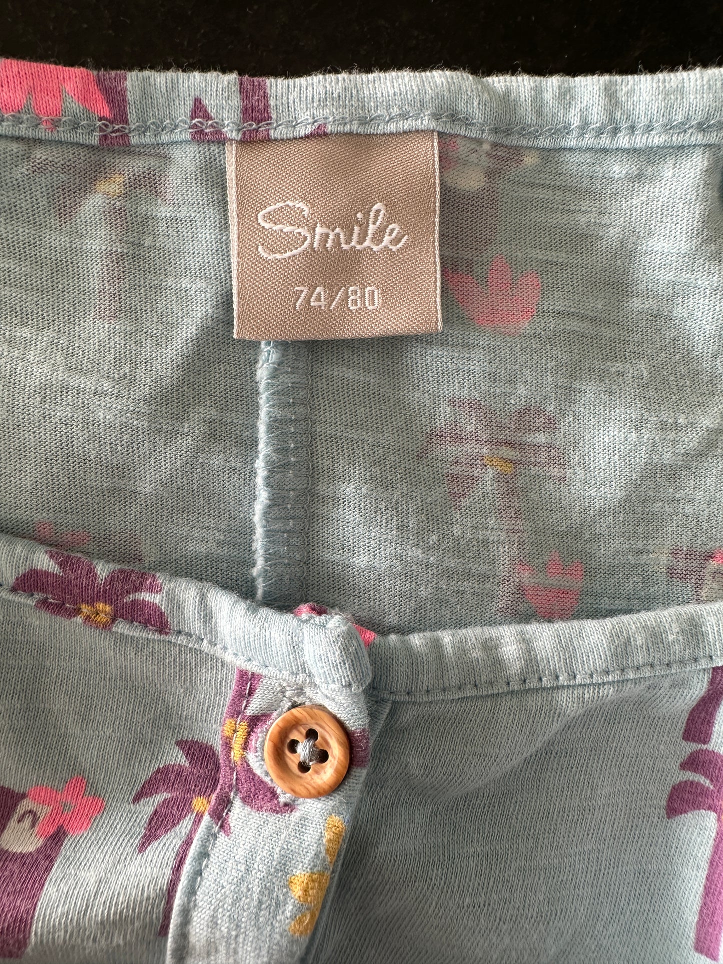 Einteiler mit kurzen Hosen Gr. 74/80 | Secondhand | MiniMoments