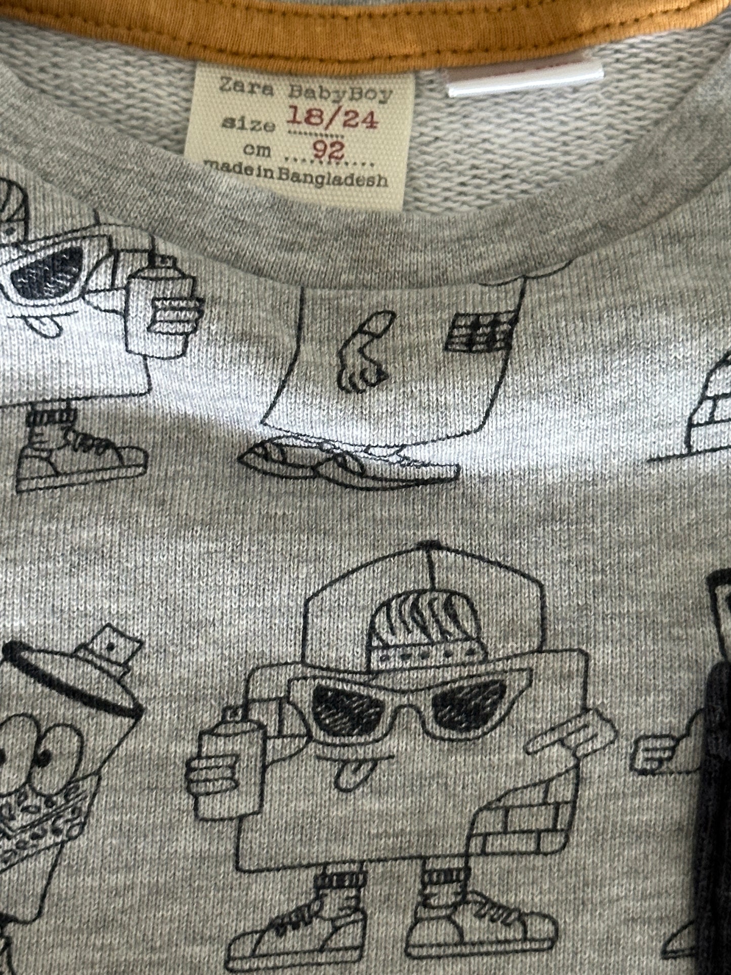 Pullover mit Robotern | Secondhand | MiniMoments