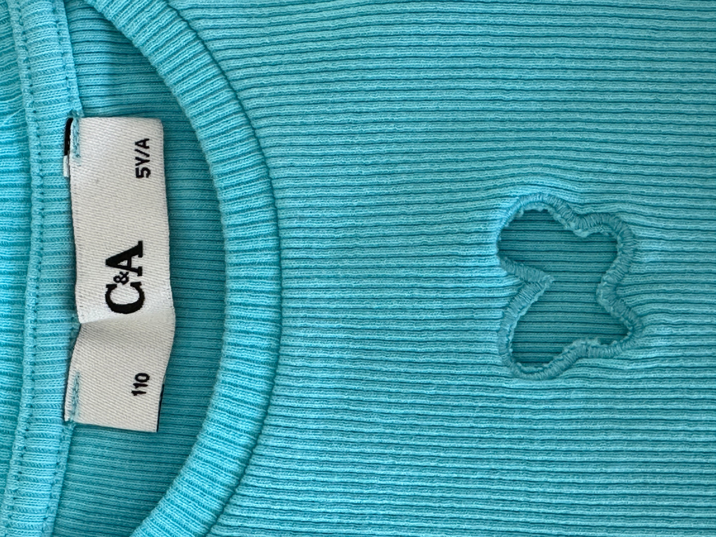 T-Shirt mit Schmetterling Gr. 110 | Secondhand | MiniMoments