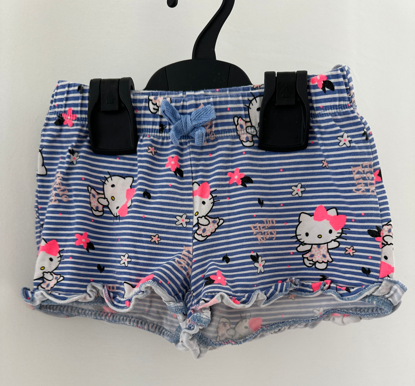 Shorts Hello Kitty gestreift Gr. 104 | Secondhand | MiniMoments