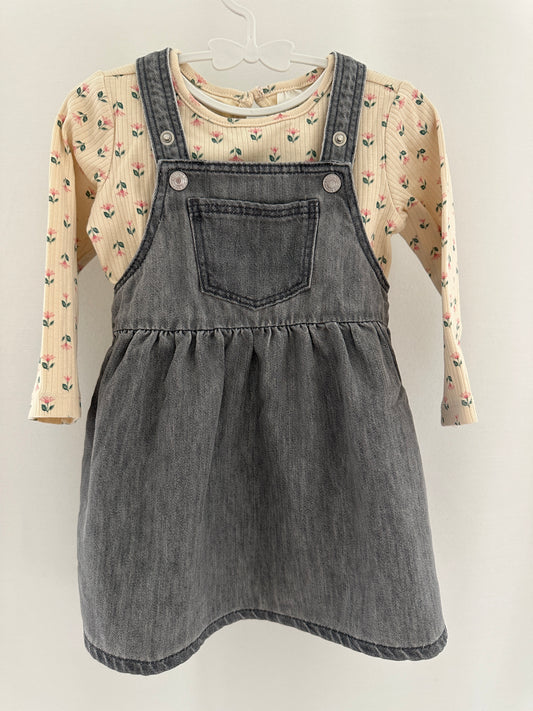 Latzhosen-Kleid mit Pullover Set | Secondhand | MiniMoments