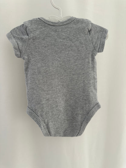 Kurzarm Body "My home is my castle"  Gr. 68 | Secondhand | MiniMoments