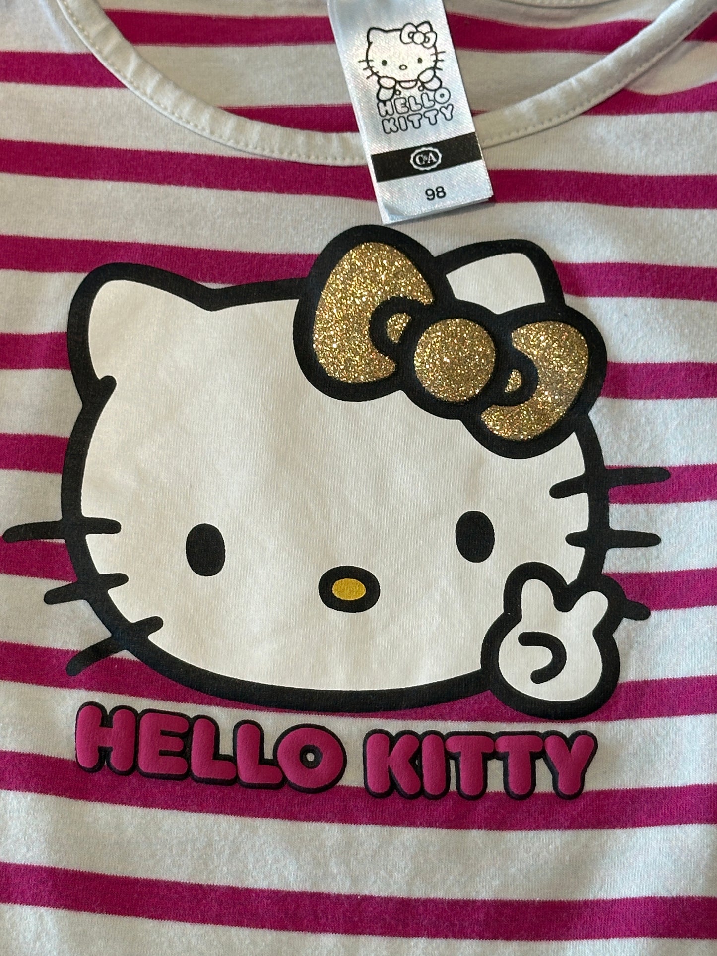 Pullover Hello Kitty mit pinken Streifen Gr. 98 | Secondhand | MiniMoments
