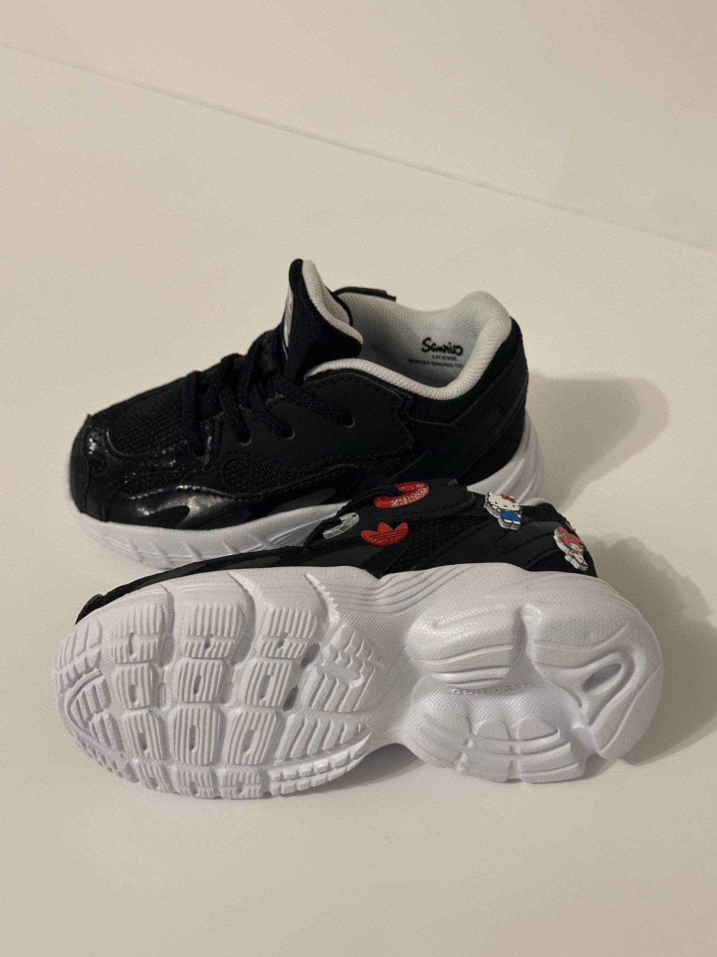 Schuhe Adidas Astir (ungetragen) Gr. 21 | Secondhand | MiniMoments