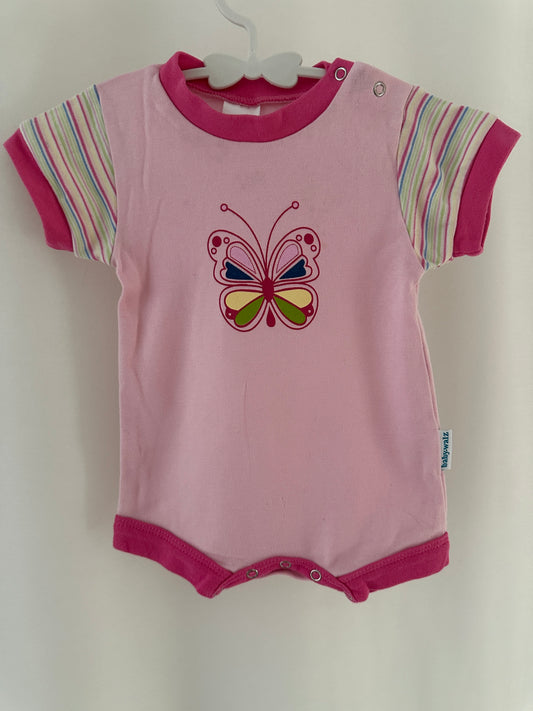 Pyjama kurzarm mit Schmetterling Gr. 62/68 | Secondhand | MiniMoments