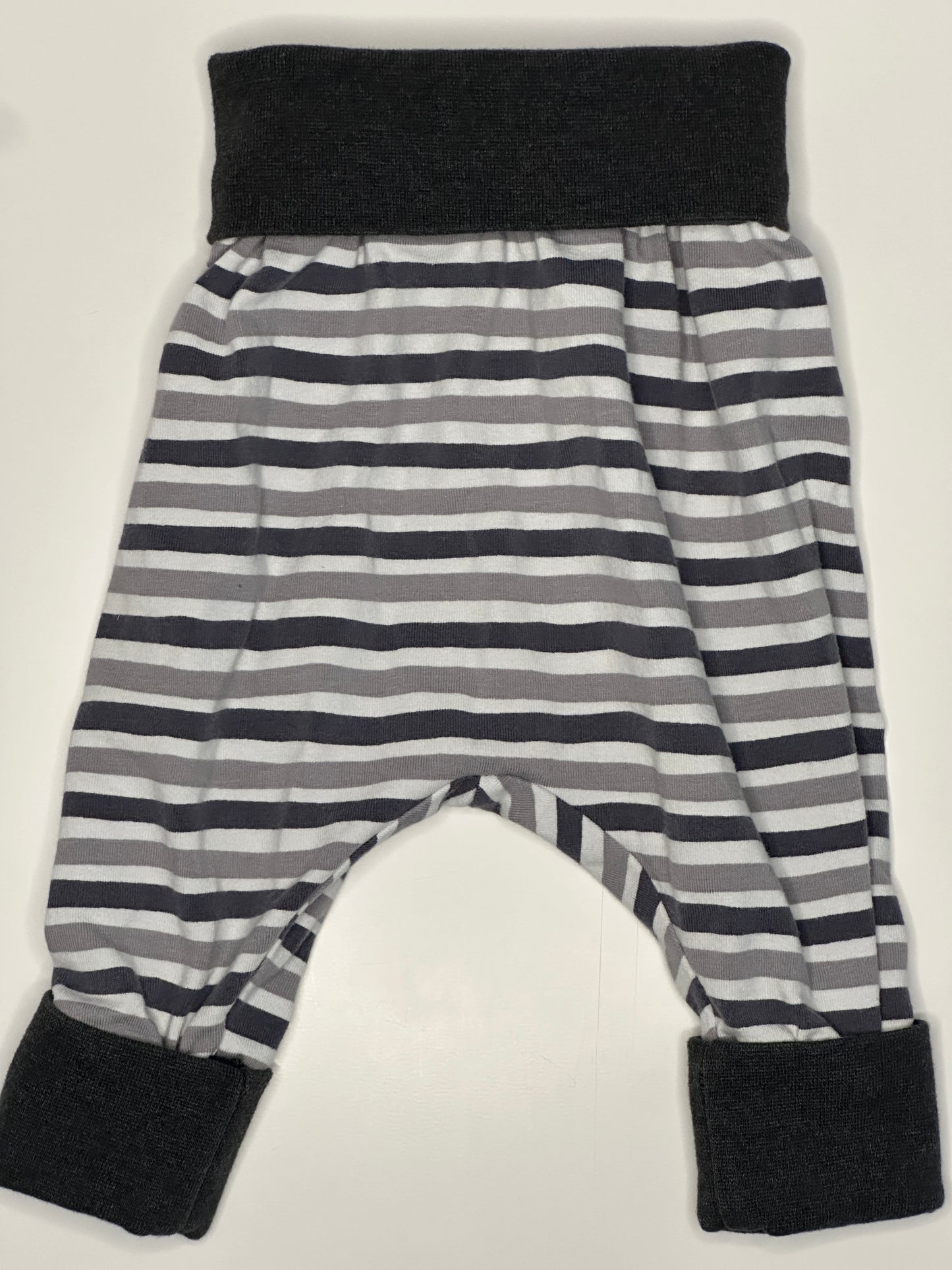 Mitwachsende, lange Hose Gr. 50 | Secondhand | MiniMoments
